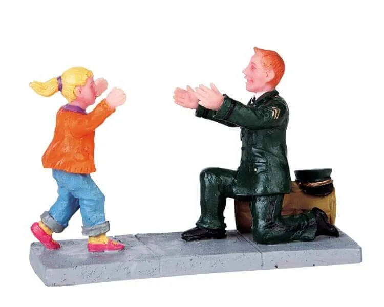 lemax-daddy-s-home-figurine-village-de-no-l-miniature image 1