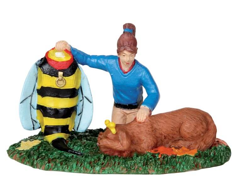 lemax-doggie-dress-up-figurine-halloween-spooky-town image 1