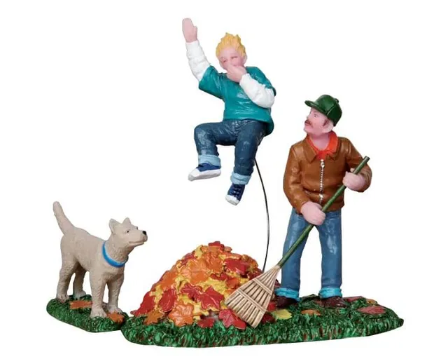 lemax-geronimo-figurine-village-miniature image 1