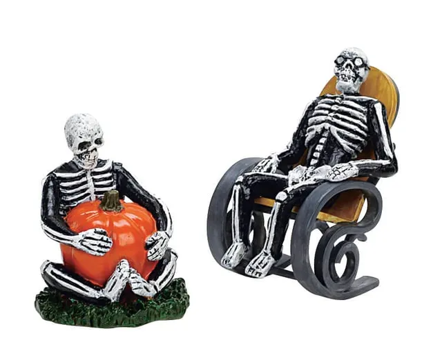 lemax-spooky-town-pair-of-skeletons-lot-de-2-squelettes-miniatures image 1