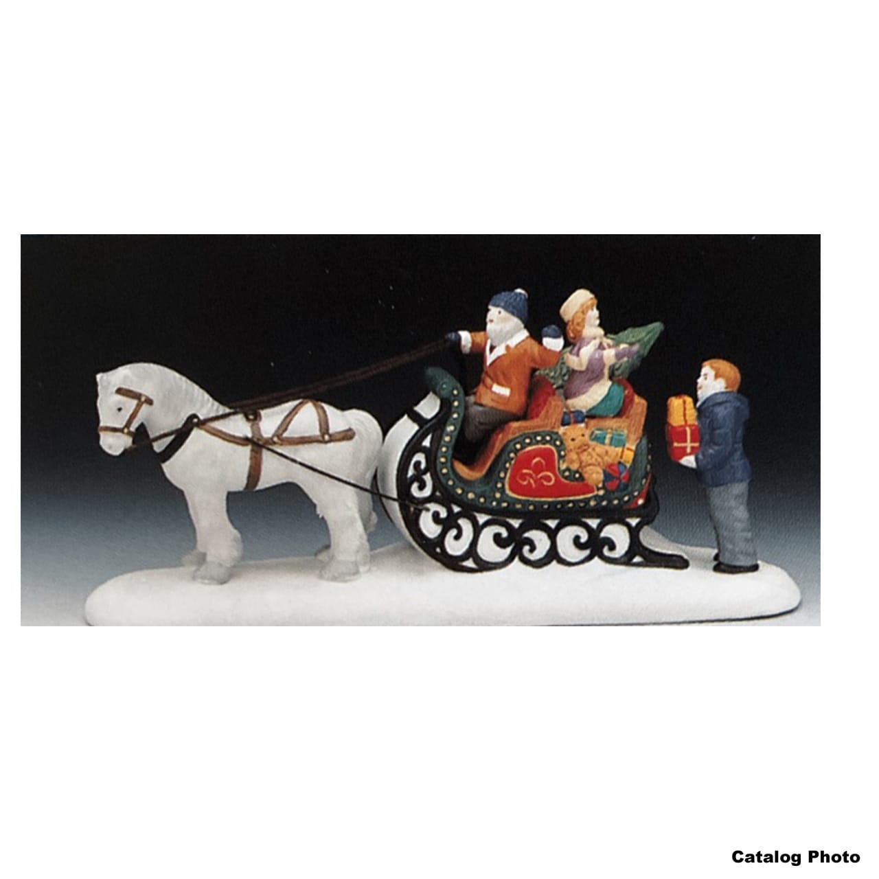 lemax-loading-the-gifts-figurine-village-miniature-de-no-l image 1