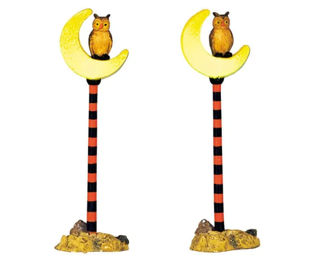 lemax-crescent-moon-street-lamp-r-verb-re-lumineux image 1