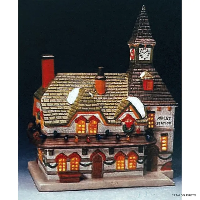lemax-ridley-station-gare-de-village-de-no-l-miniature-lumineuse image 1